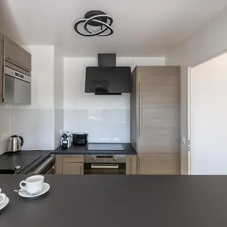 Moderne Pour 6, Avec Parking Et Wifi - Fairytale Factory شقة *