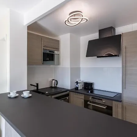 Moderne Pour 6, Avec Parking Et Wifi - Fairytale Factory *