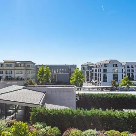 Moderne Pour 6, Avec Parking Et Wifi - Fairytale Factory شيسي